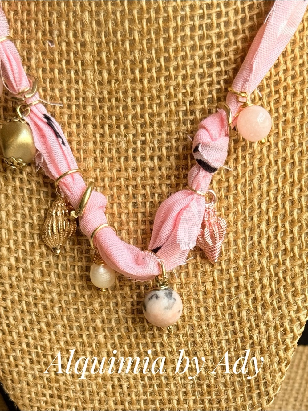 Pink quartz and baroque pearl gold charms bandanna necklace